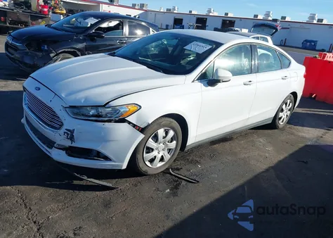 2013 Ford Fusion S z USA, uszkodzony, nr VIN 3FA6P0G70DR367646